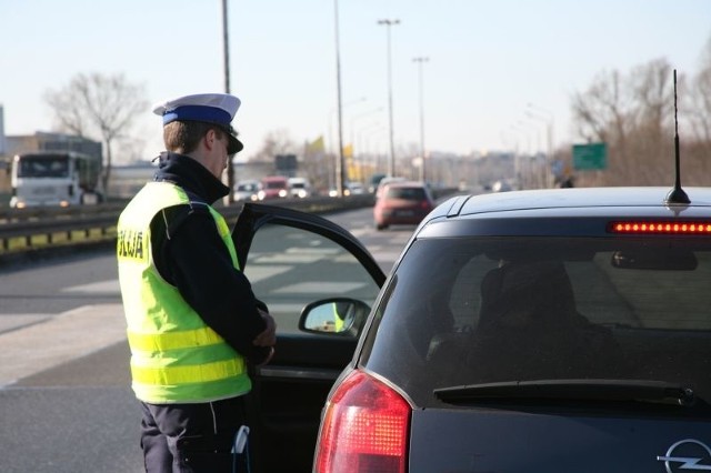 W ten weekend policjanci znowu zatrzymali kilku pijanych kierowców 
