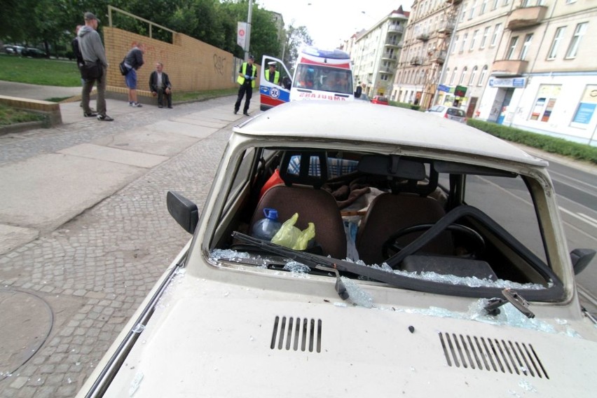 Wypadek na Pomorskiej. Potrącenie przechodnia - 25.05.2016