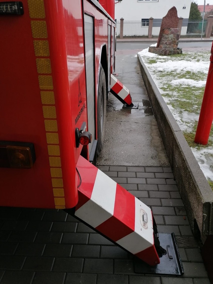 Ochotnicza Straż Pożarna w Rogoźnie wystawiła na sprzedaż wóz strażacki. Ile trzeba zapłacić?