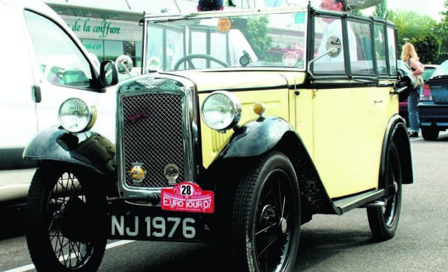 Przepięknie odrestaurowany Austin 7. należący do członka jednego z klubów w hrabstwie Dorset. Auto pochodzi z przełomu lat 20. i 30. Fot: Marek Ponikowski