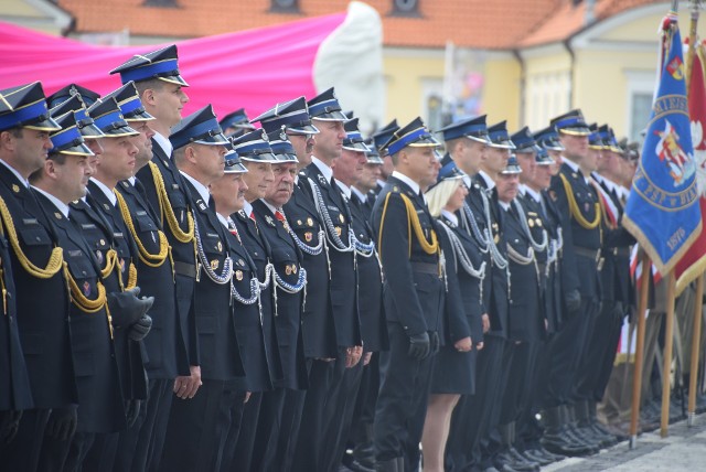 Na Rynku Kościuszki odbyły się uroczystości z okazji Wojewódzkich Obchodów Dnia Strażaka. W tym roku były one szczególne ze względu na rocznicę 100-lecia odzyskania niepodległości przez Polskę.