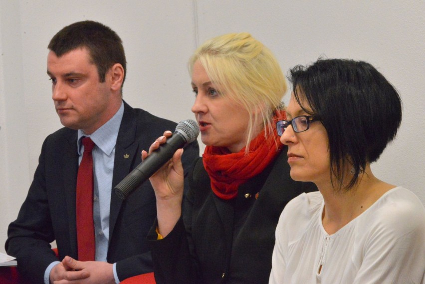 Debata kandydatów do Parlamentu Europejskiego w Ośrodku Myśli Patriotycznej i Obywatelskiej w Kielcach z inicjatywy Młodzieżowej Rady Miasta