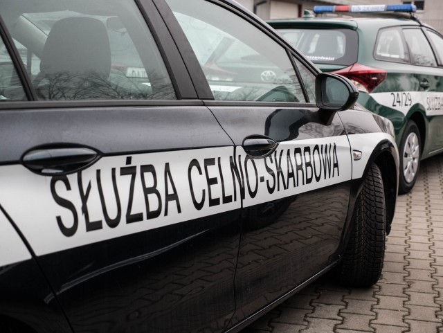Funkcjonariusze Krajowej Administracji Skarbowej przechwycili w Mysłowicach kontrabandę 