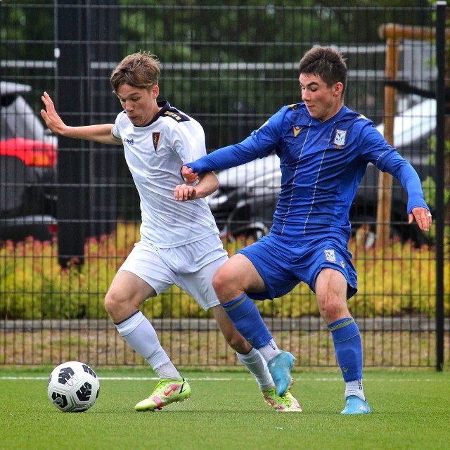 Juniorzy młodsi Pogoni przegrali na swoim boisku z Lechem Poznań 0:2 w przedostatniej kolejce 