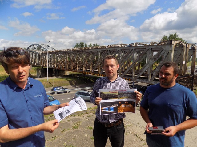 Kratownicowy most kolejowy na trwałe wpisał się w panoramę Przemyśla. Społecznicy chcą, aby podczas sesji Rady Miejskiej odbyła się dyskusja na temat dalszych losów tej konstrukcji.