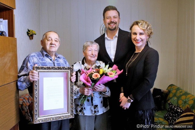 Państwo Regina i Jan Buchaczowie obchodzą w tym roku 70 rocznicę małżeństwa