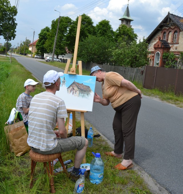 Plener to gratka dla pełnoletnich miłośników malarstwa. Ubiegłe edycje cieszyły się dużą popularnością wśród mieszkańców gminy Dobrzeń Wielki.