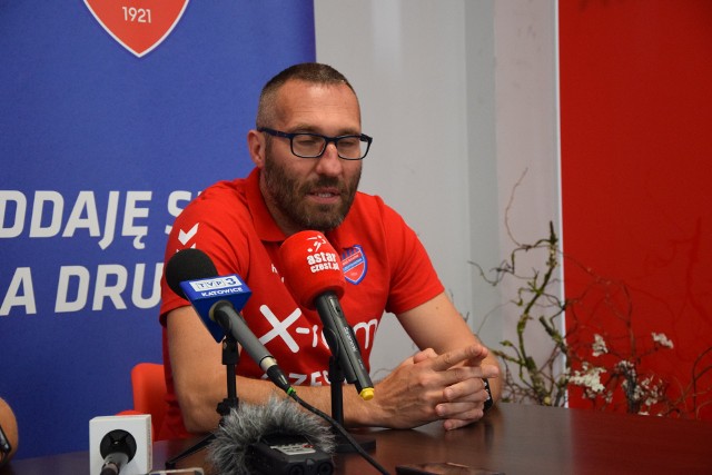 Trener Marek Papszun nie zgadza się z decyzją o zawieszeniu PKO Ekstraklasy