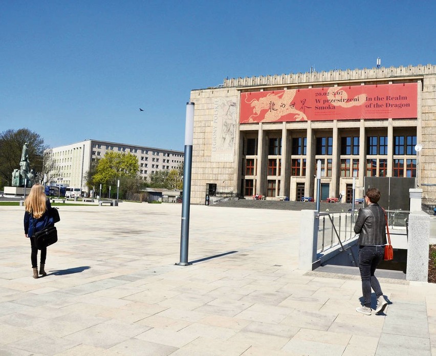 Nowe oblicze placu przed Muzeum Narodowym