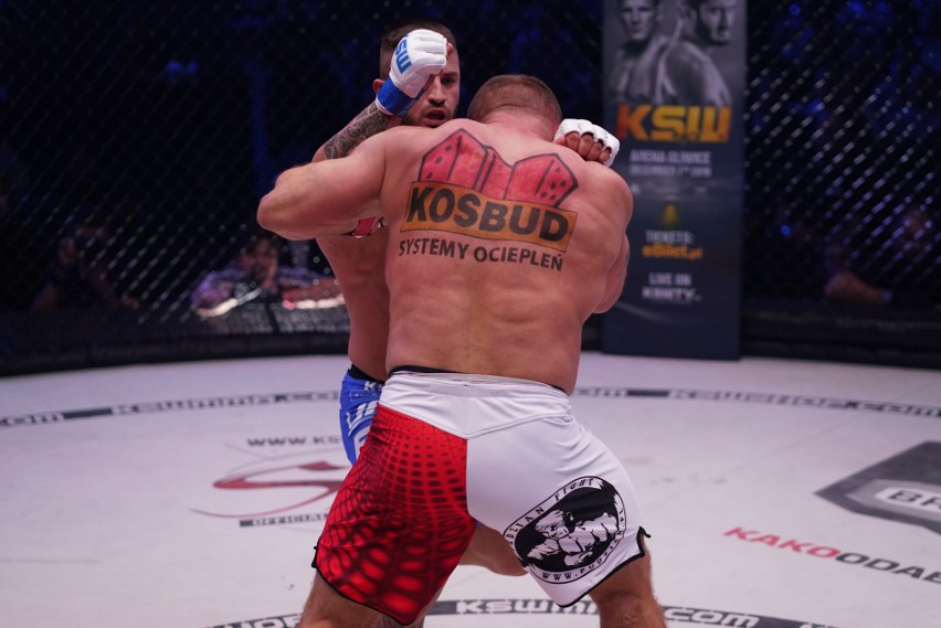 KSW 51. Mariusz Pudzianowski tanio skóry nie sprzedał. Mimo problemów pokonał Erko Juna [RELACJA, ZDJĘCIA, WIDEO, WYNIKI]