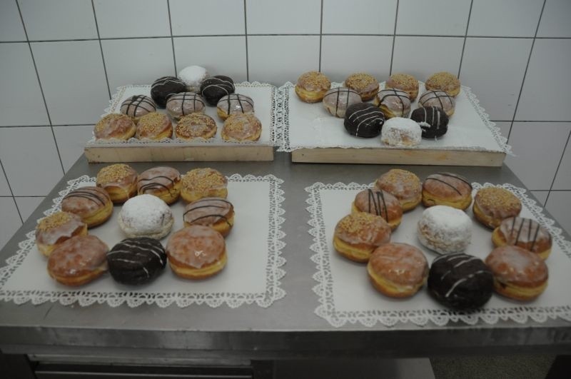 Tak powstają pączki 