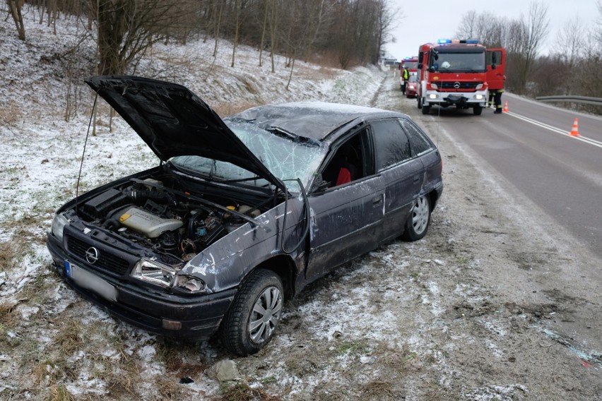 Do wypadku doszło w sobotę na drodze wojewódzkiej nr 884 w...