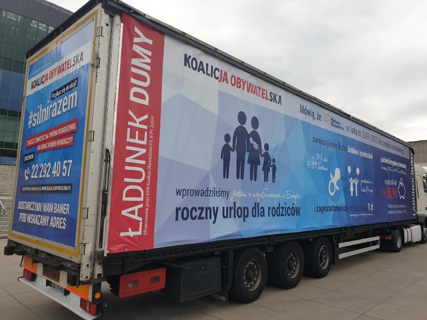 "Ładunki dumy". Ciężarówki w kampanii Koalicji Obywatelskiej ruszają na drogi województwa śląskiego