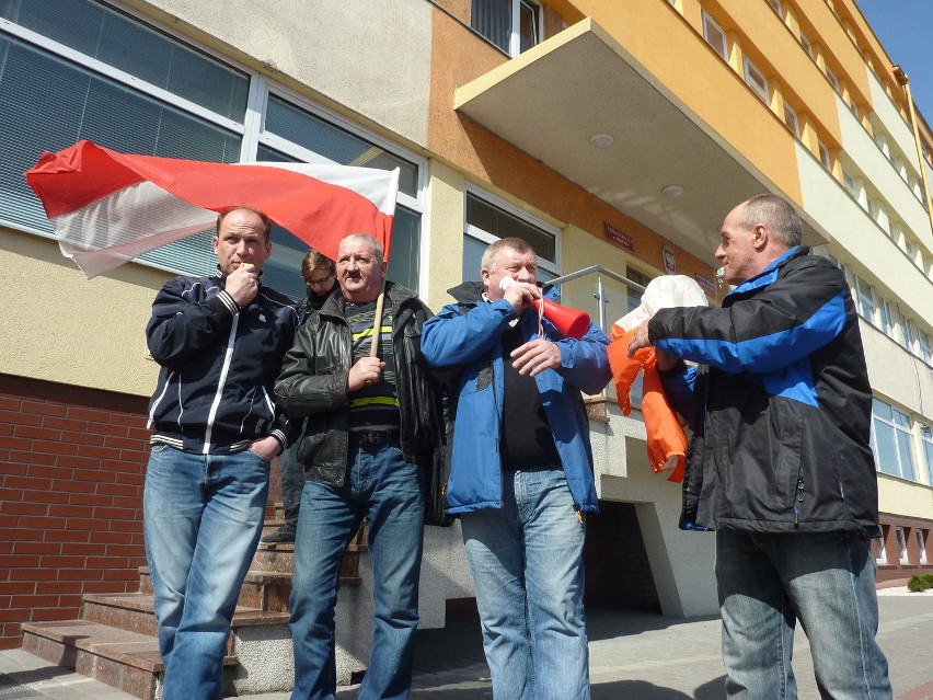 Protest pracowników chełmżyńskiego Bioetanolu przed Izbą...