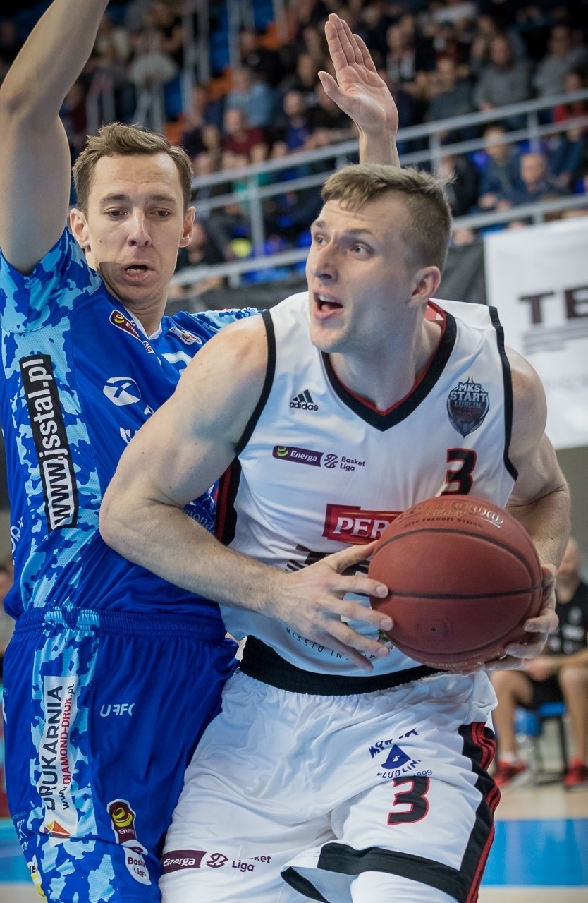 Mateusz Dziemba przez kolejne dwa sezonu będzie grał w TBV Starcie Lublin