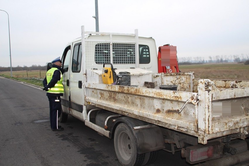 Policjanci kontrolowali pojazdy, których stan techniczny...