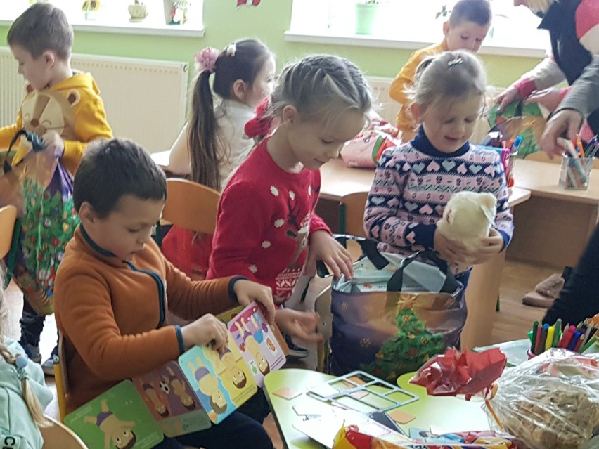 Przedświąteczna pomoc Caritas Diecezji Rzeszowskiej dla polskich dzieci na Ukrainie [ZDJĘCIA]
