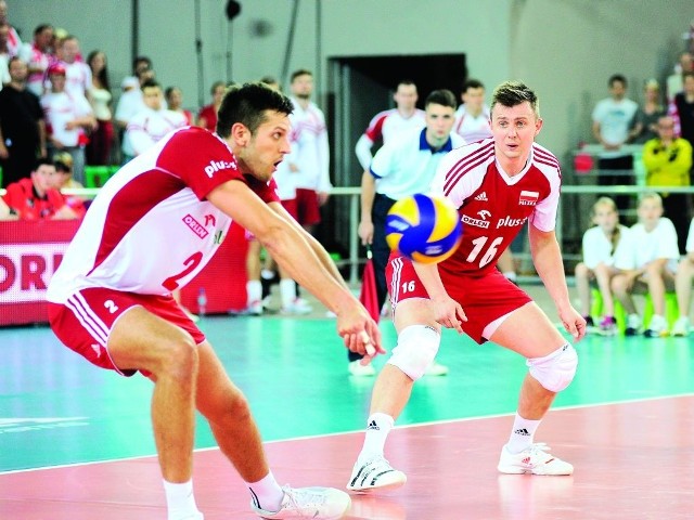 Michał Winiarski (z lewej, obok Krzysztof Ignaczak) już szykuje się do meczów z USA.