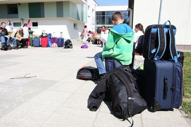 Na wymarzoną wycieczkę dzieci ze szkoły w Bezrzeczu wyjechały z kilkugodzinnym opóźnieniem, ale za to sprawnym autobusem.