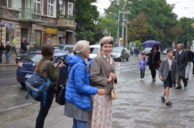 Na wrocławskich ulicach kręcą film "Szczęście świata". Uwaga na utrudnienia (ZDJĘCIA)