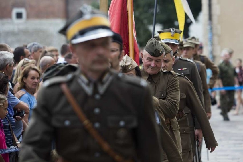 Marsz Szlakiem I Kompanii Kadrowej "Kadrówka" przeszedł ulicami Krakowa [ZDJĘCIA]