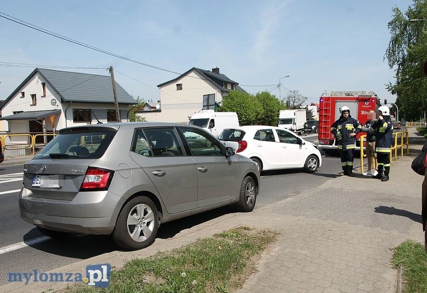 Karambol w Piątnicy. Zderzyło się pięć pojazdów. Jedna osoba...