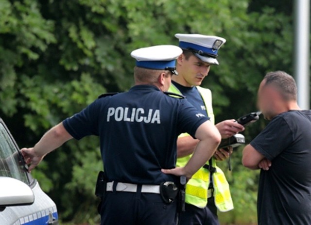 We wtorek zielonogórscy policjanci sprawdzali trzeźwość kierowców w Ochli.