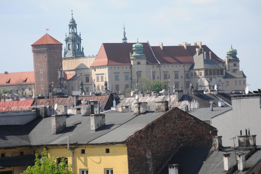 Kraków. W środę w południe zabije Dzwon Zygmunta i dzwony w kościołach. Arcybiskup Marek Jędraszewski apeluje o modlitwę 