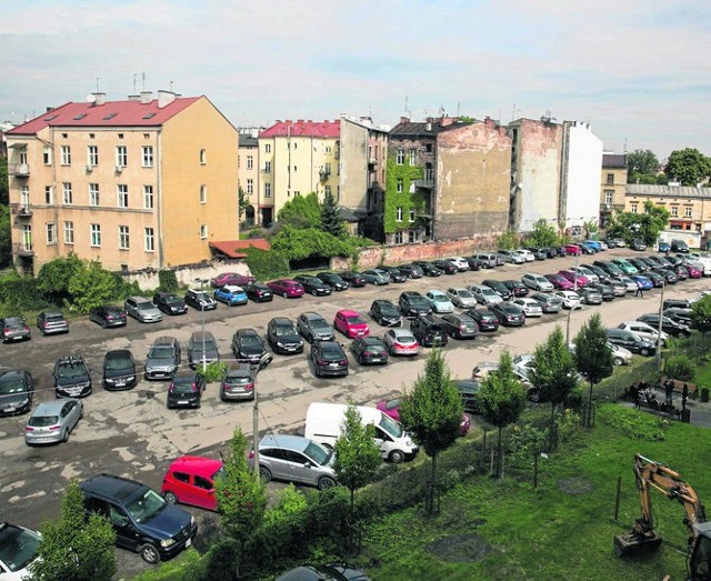 Na działce przy ul. Karmelickiej zamiast parkingu ma powstać park