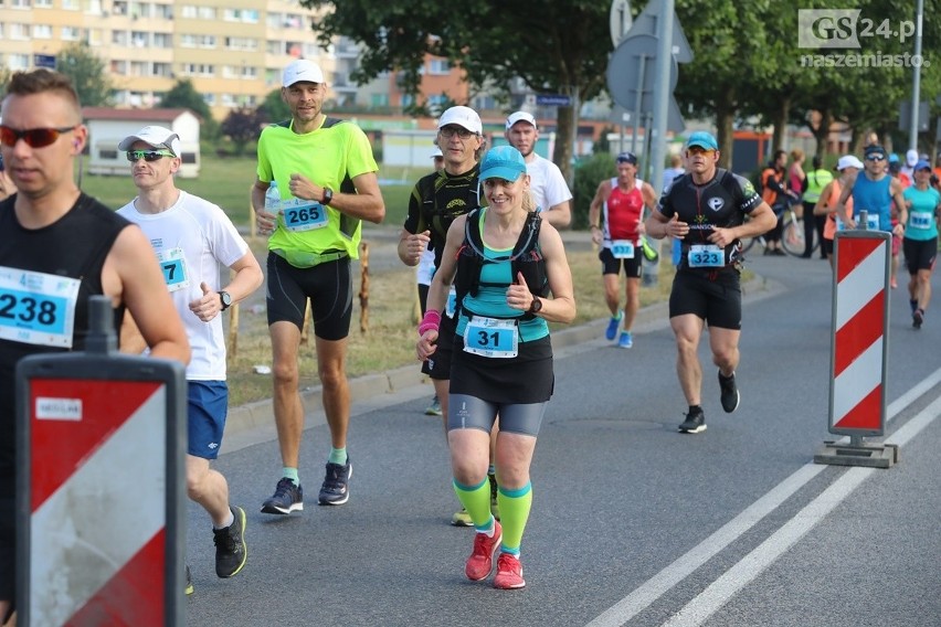 Maraton Szczeciński 2018: pół tysiąca biegaczy! [DUŻO ZDJĘĆ, WIDEO]