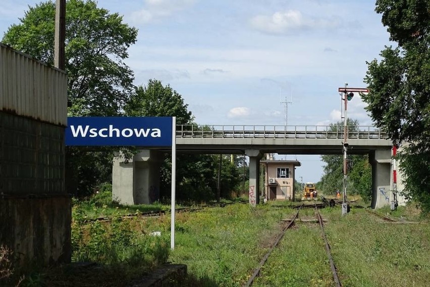 Stacja Wschowa. Wkrótce znów będą  zatrzymywały się tutaj...