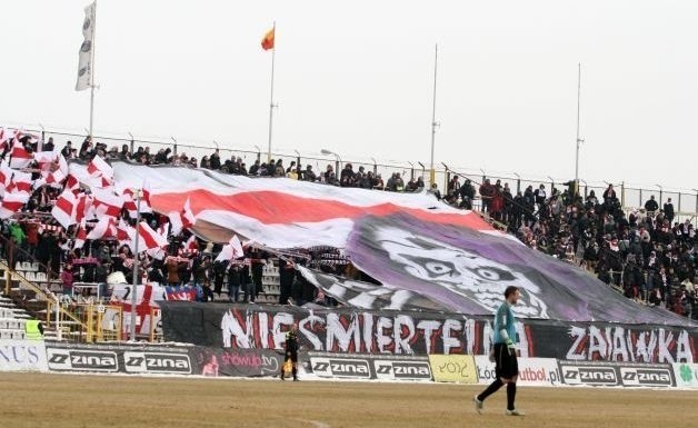 Kibice ŁKS na stadionie przy al. Unii