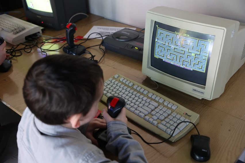 Atari, "Super Mario", Amiga. Tak wyglądał komputerowy raj lat 90.