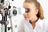 Okulista czy optometrysta - do kogo się udać, by zbadać wzrok i dobrać odpowiednie szkła?