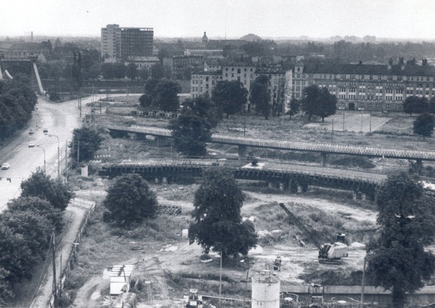 Budowa placu Społecznego we Wrocławiu