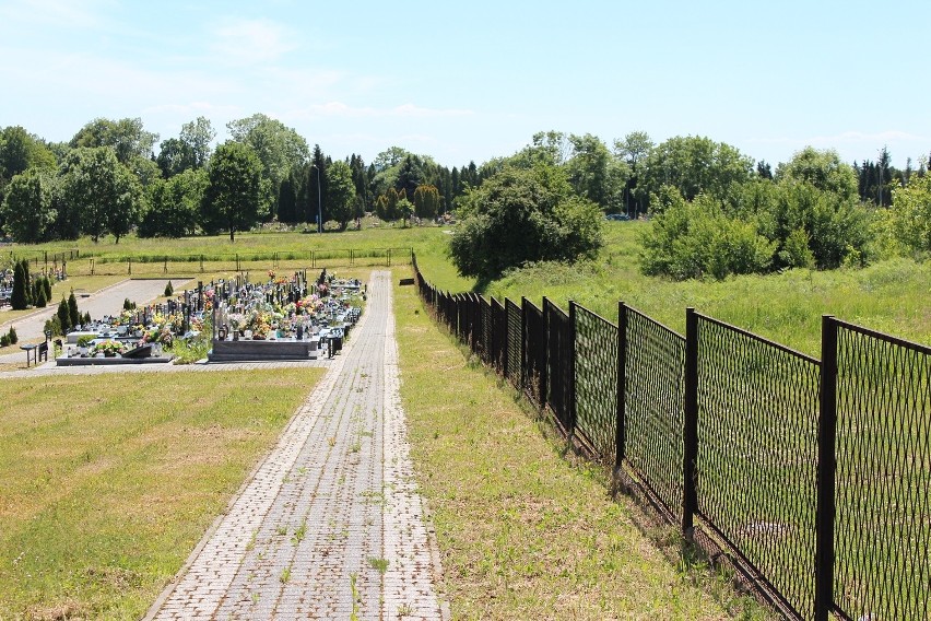 Chrzanów. Rozbudują cmentarz, jest za mały