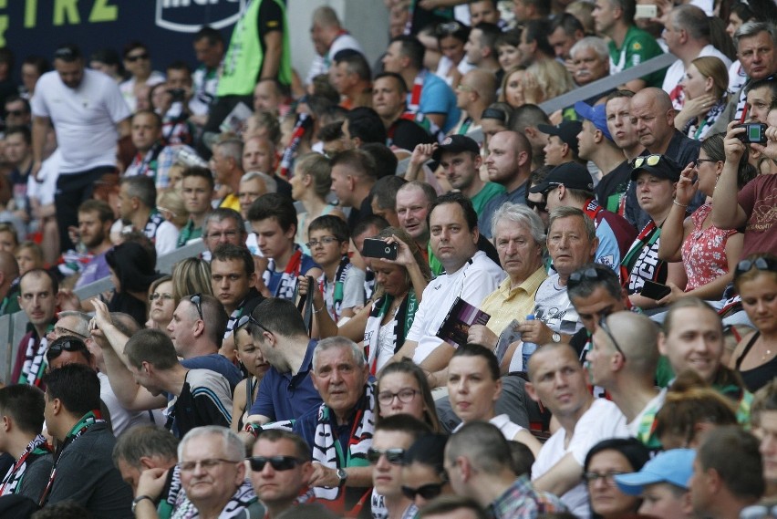 W sobotę podczas meczu otwarcia z FC Koeln na stadionie w...