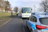 Policja kontroluje autokary wyjeżdżające z dziećmi na zimowy wypoczynek