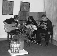 Muzyczne trio na Straganie z Poezją w muzeum