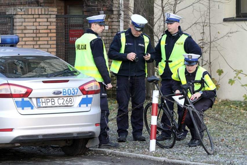 Mercedes zderzył się z rowerzystą na Krakowskiej