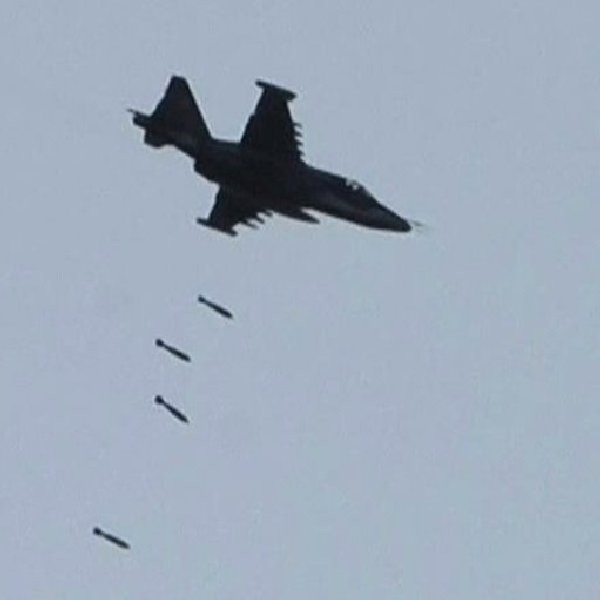 Rosyjski samolot bombarduje gruzińskie terytorium