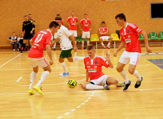 W niedzielę rozegrano siedem kolejnych meczów w Stalex Lidze w Świeciu. Wygrywali m.in. Unisław Team PBDI, Akropol/Coffeein i Chełmża Futsal Team.