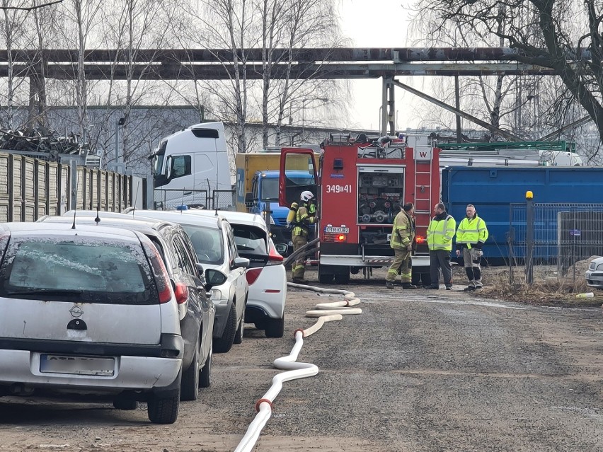 Pożar w Toruniu! Płoną pianki otulinowe na terenie jednego z...