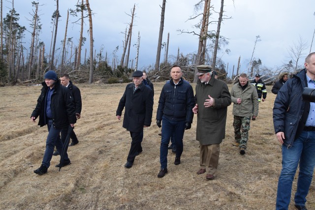 Prezydent Andrzej Duda na terenach dotkniętych przez sierpniową nawałnicę [20.03.2018]