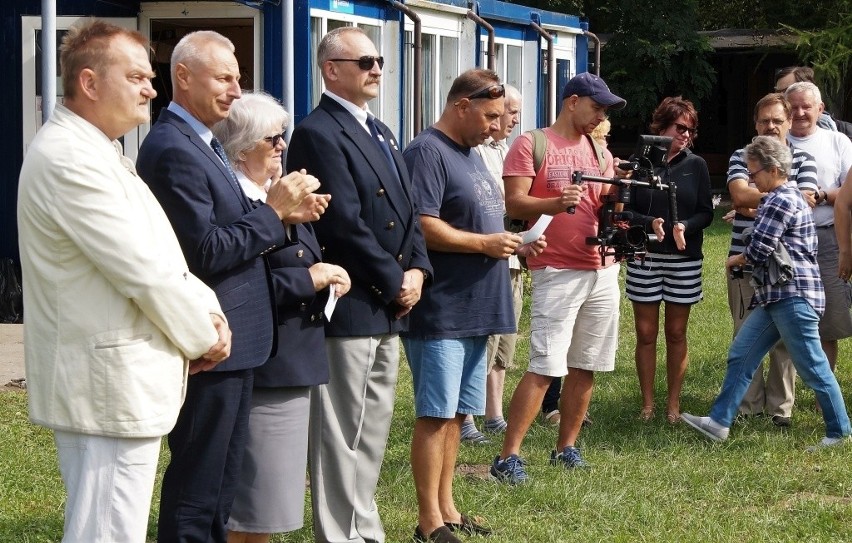 Na jez. Mielno w gm. Pakość odbywają się dwudniowe regaty...