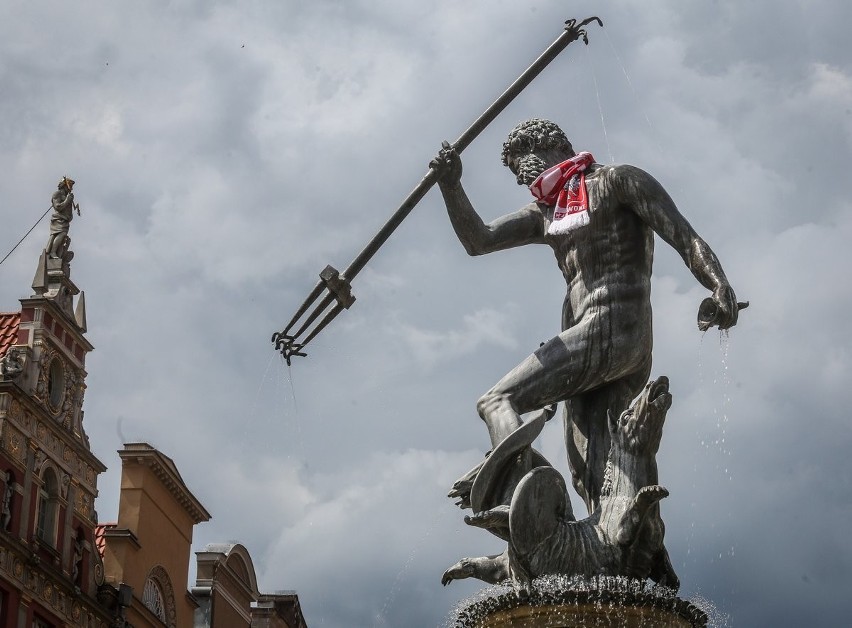 Po emocjonującym meczu z Portugalią, polscy piłkarze odpadli...