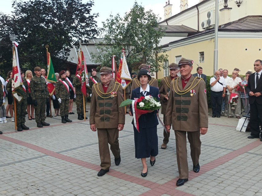 Wielki Polak i sanoczanin ma w Sanoku swój pomnik. Odsłonięcie popiersia ks. Zdzisława Peszkowskiego [ZDJĘCIA]