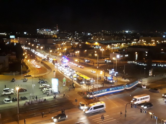 Wykolejenie tramwaju w Łagiewnikach. Gigantyczne utrudnienia i korki