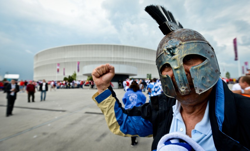 Kibic reprezentacji Grecji pod Stadionem Wrocław....