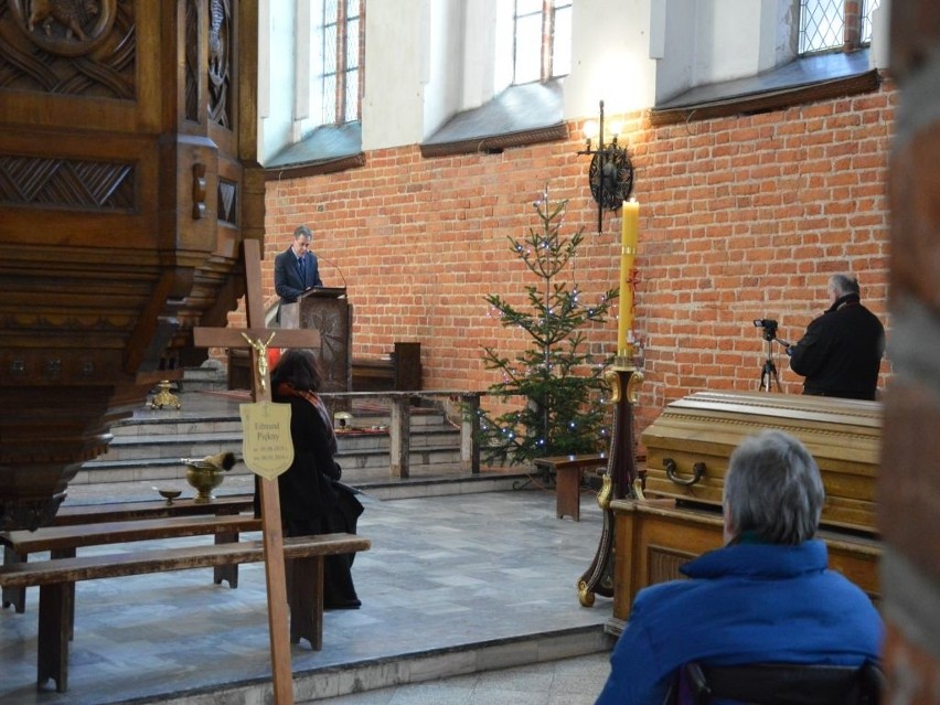 W imieniu przyjaciół z Emsdetten i Waalwijk oraz własnym...